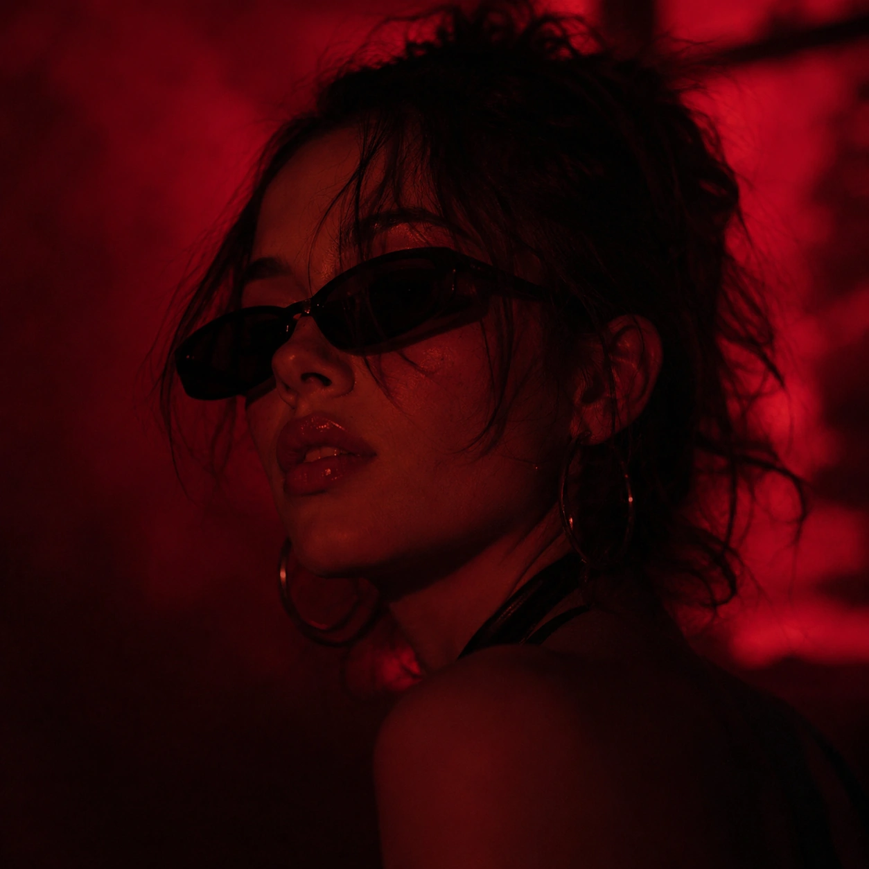 MIXXIE in red light for press